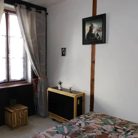 Chaleureux En Rez De Chaussee * Moulins (Allier)