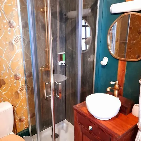 Chaleureux En Rez De Chaussée Apartamento Moulins (Allier)