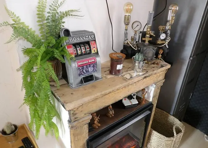 Chaleureux En Rez De Chaussee * Moulins (Allier)